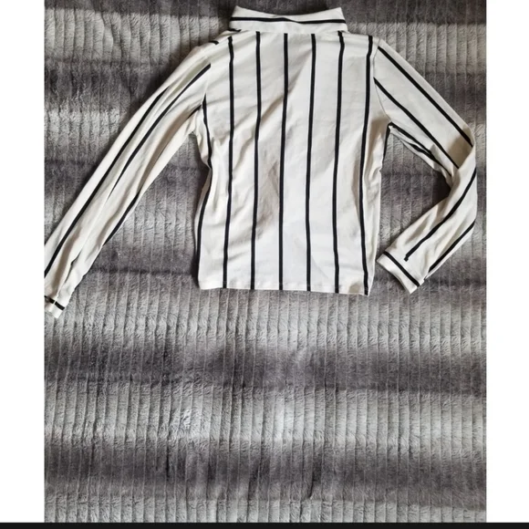 Striped button up blouse - Picture 4 of 7